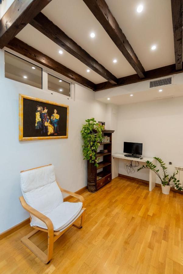 Suay Apartments Севиля Екстериор снимка