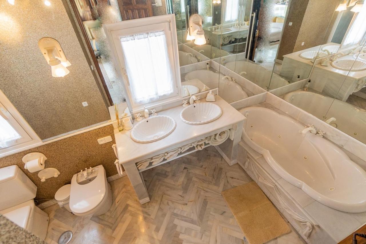 Suay Apartments Севиля Екстериор снимка