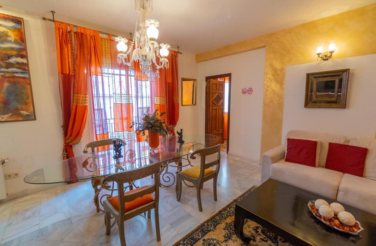 Suay Apartments Севиля Екстериор снимка